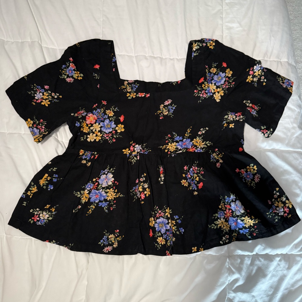 American Eagle Outfitters Black Floral Square-Neck Peplum Top